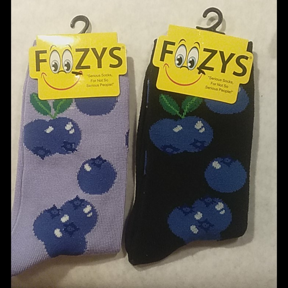 Foozys Socks 2 pair item # 159 Blueberries